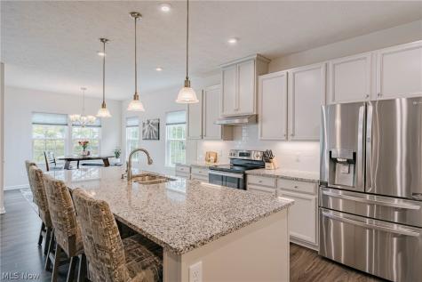 9049 Winfield Lane North Ridgeville OH 44039
