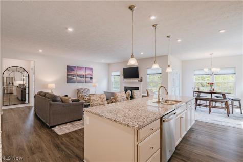 9049 Winfield Lane North Ridgeville OH 44039