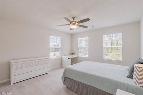 9049 Winfield Lane North Ridgeville OH 44039