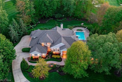 520 Bristol Drive Aurora OH 44202