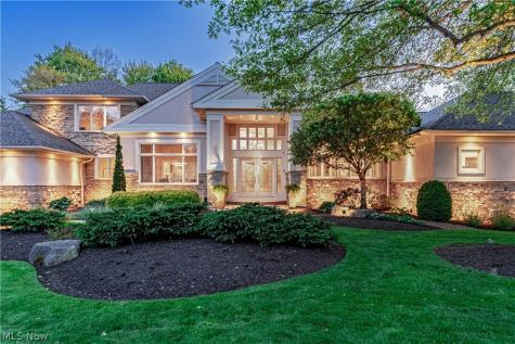 520 Bristol Drive Aurora OH 44202