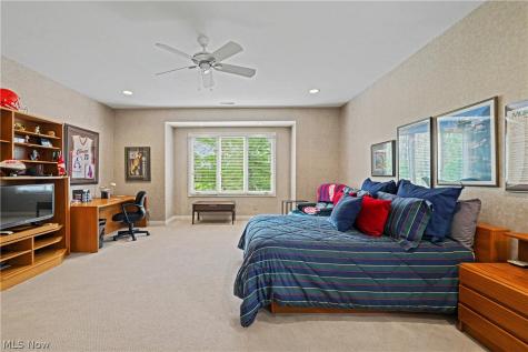 520 Bristol Drive Aurora OH 44202