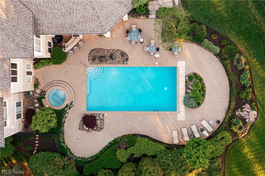 520 Bristol Drive Aurora OH 44202