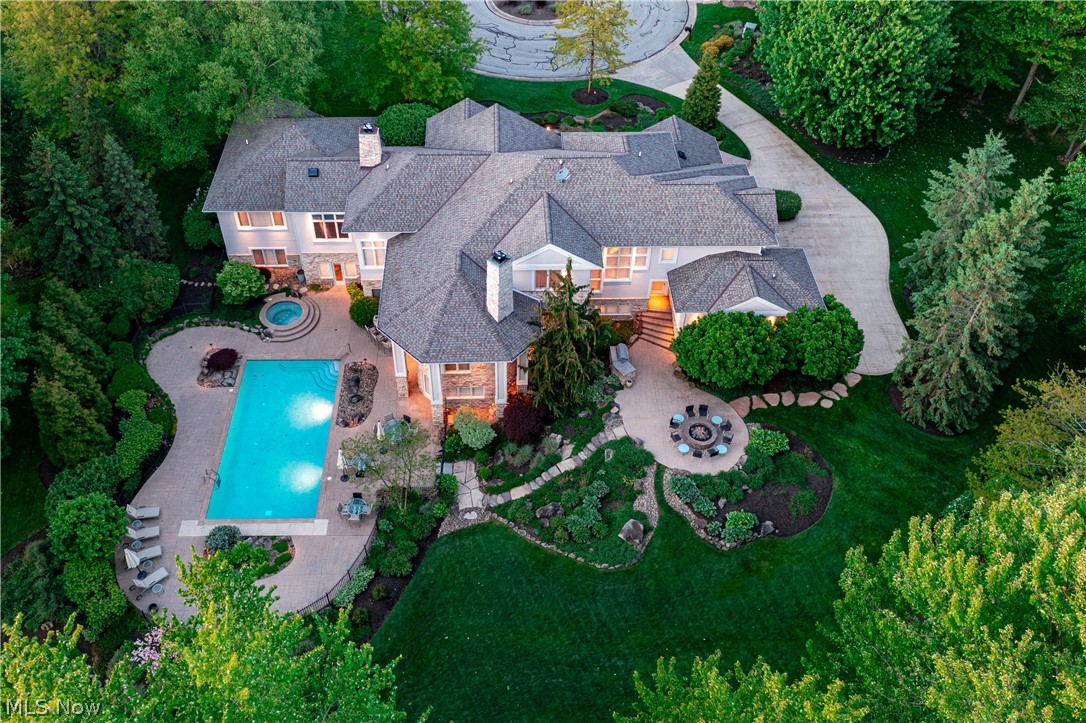 520 Bristol Drive Aurora OH 44202