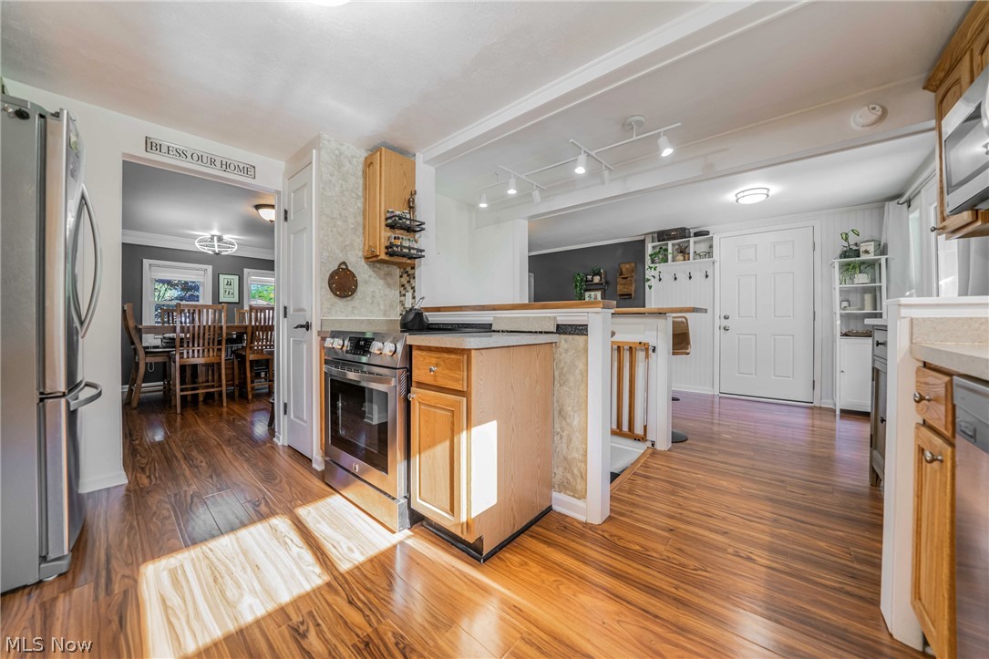 543 N Lake Street Madison OH 44057
