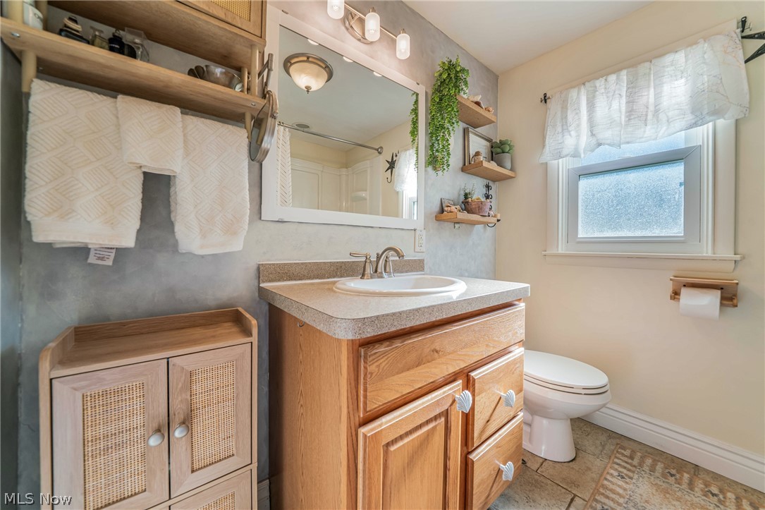 543 N Lake Street Madison OH 44057
