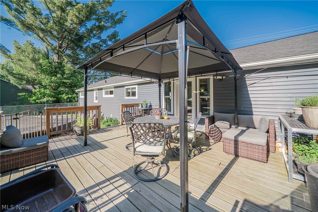 543 N Lake Street Madison OH 44057