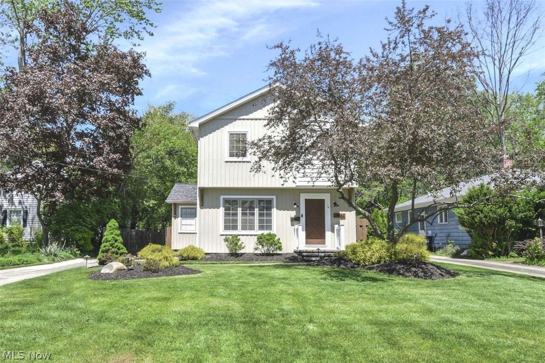 24164 Smith Avenue Westlake OH 44145
