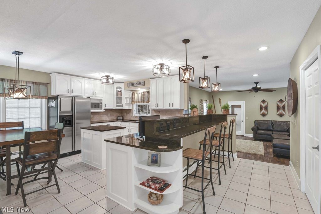 24164 Smith Avenue Westlake OH 44145