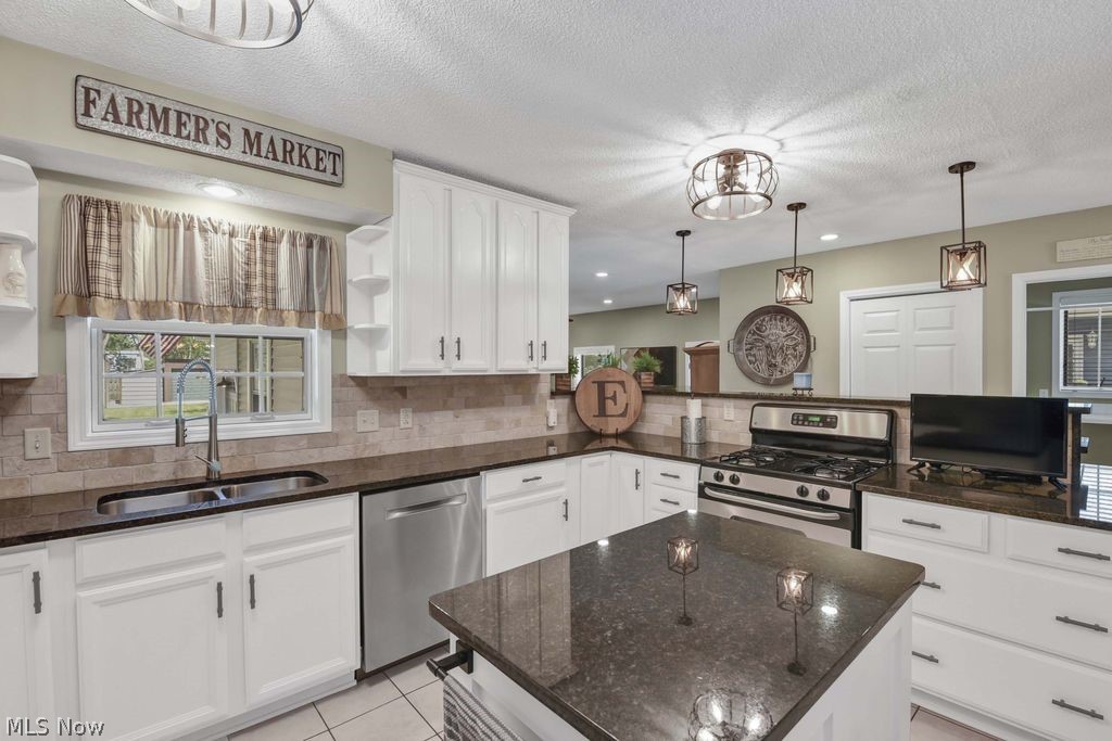 24164 Smith Avenue Westlake OH 44145