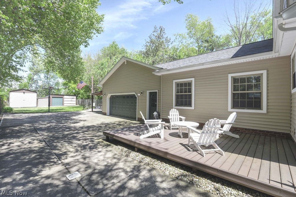 24164 Smith Avenue Westlake OH 44145