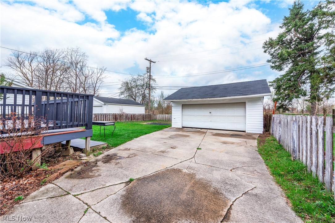 902 Colonel Drive Cleveland OH 44109