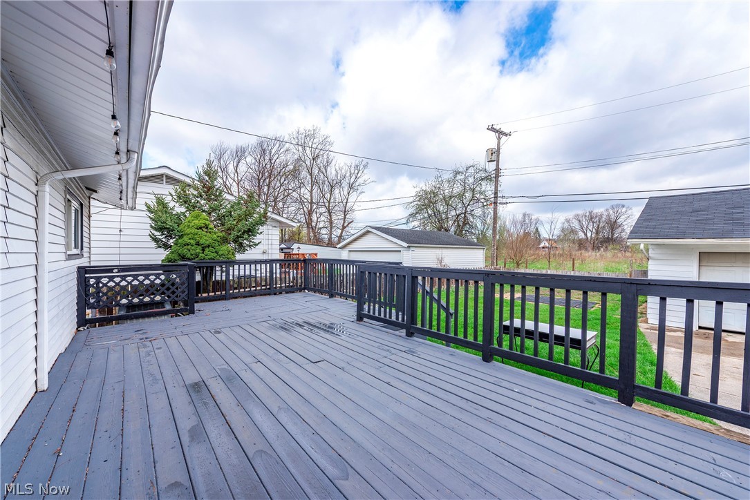 902 Colonel Drive Cleveland OH 44109