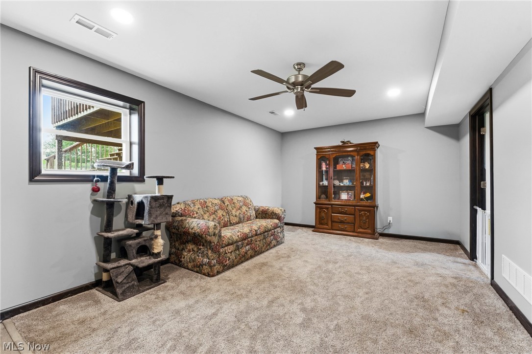 4588 S Elyria Road Shreve OH 44676
