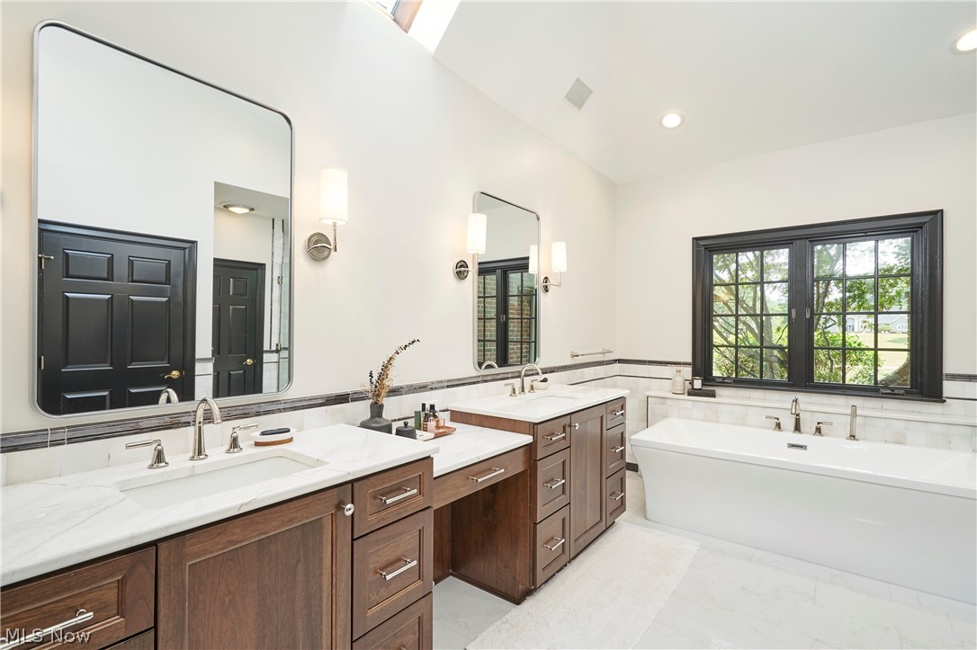 2120 Albertson Parkway Cuyahoga Falls OH 44223