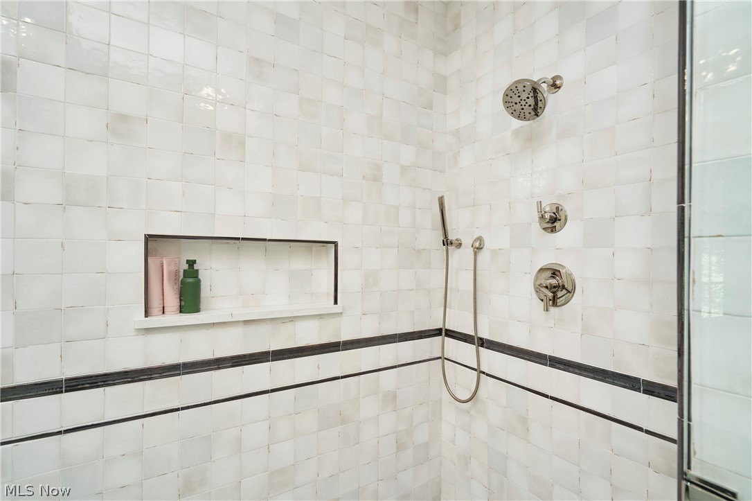 2120 Albertson Parkway Cuyahoga Falls OH 44223