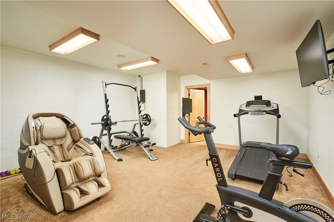 2120 Albertson Parkway Cuyahoga Falls OH 44223