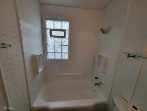4176 W 143rd Street Cleveland OH 44135