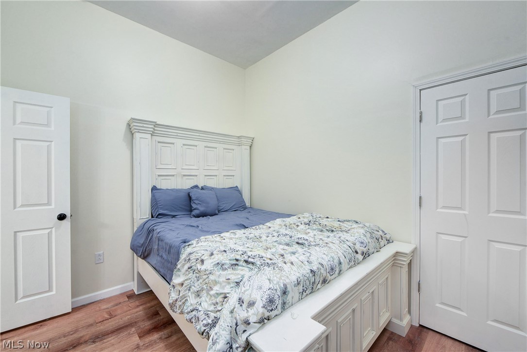 924 Greyton Cleveland Heights OH 44112