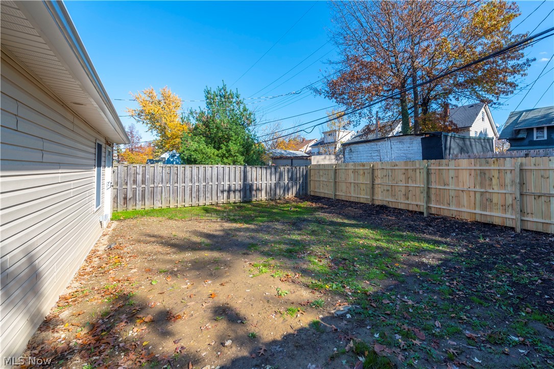 924 Greyton Cleveland Heights OH 44112