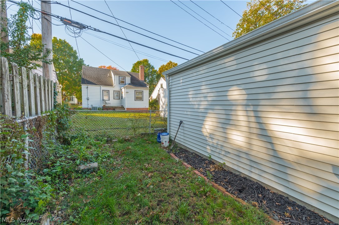 14427 Hollywood Avenue Cleveland OH 44111