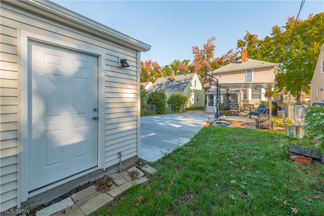 14427 Hollywood Avenue Cleveland OH 44111