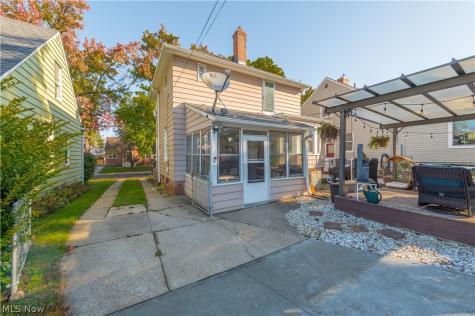 14427 Hollywood Avenue Cleveland OH 44111