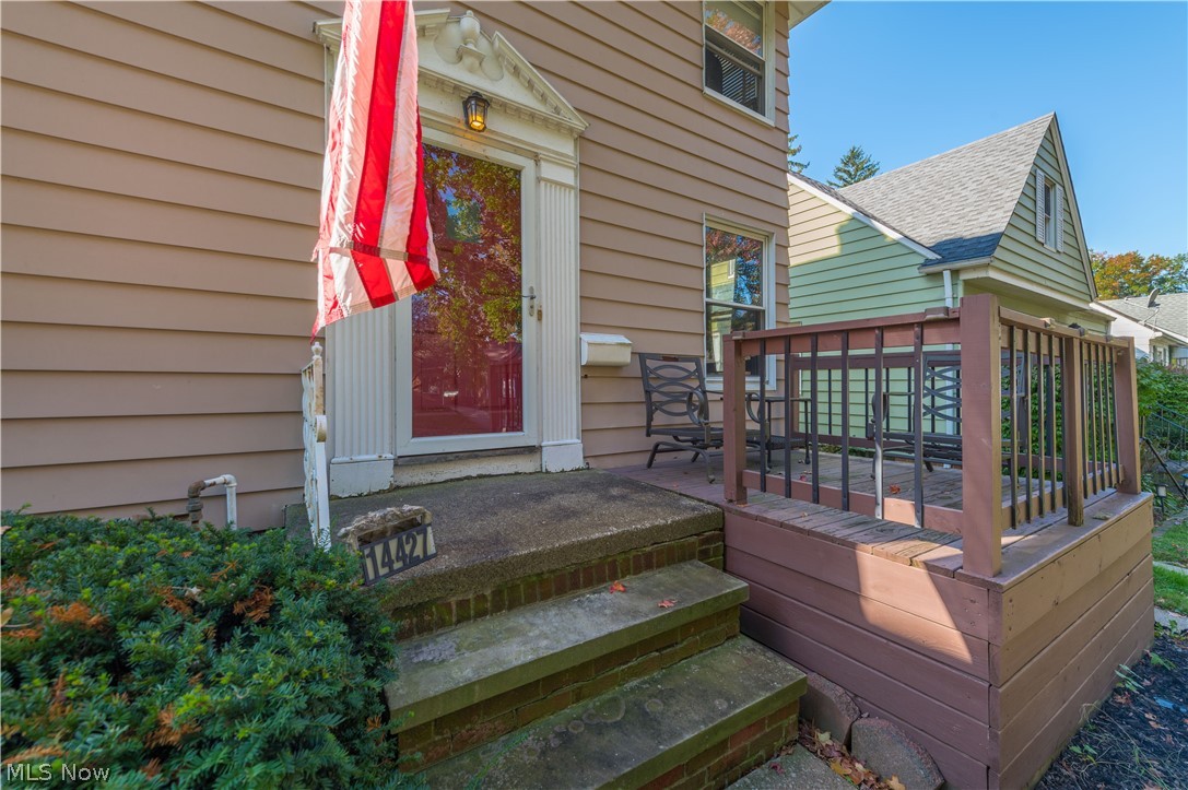 14427 Hollywood Avenue Cleveland OH 44111