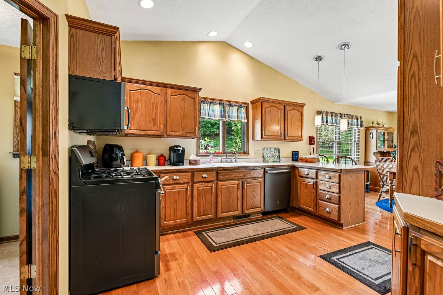 7174 Lake O' Springs Avenue NW North Canton OH 44720