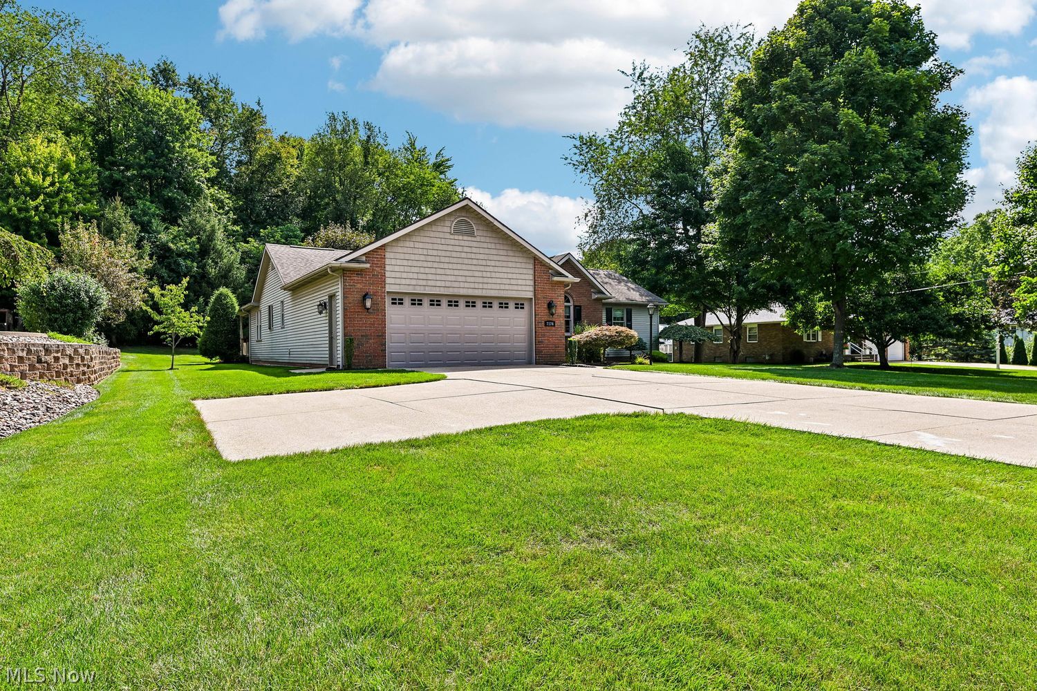 7174 Lake O' Springs Avenue NW North Canton OH 44720