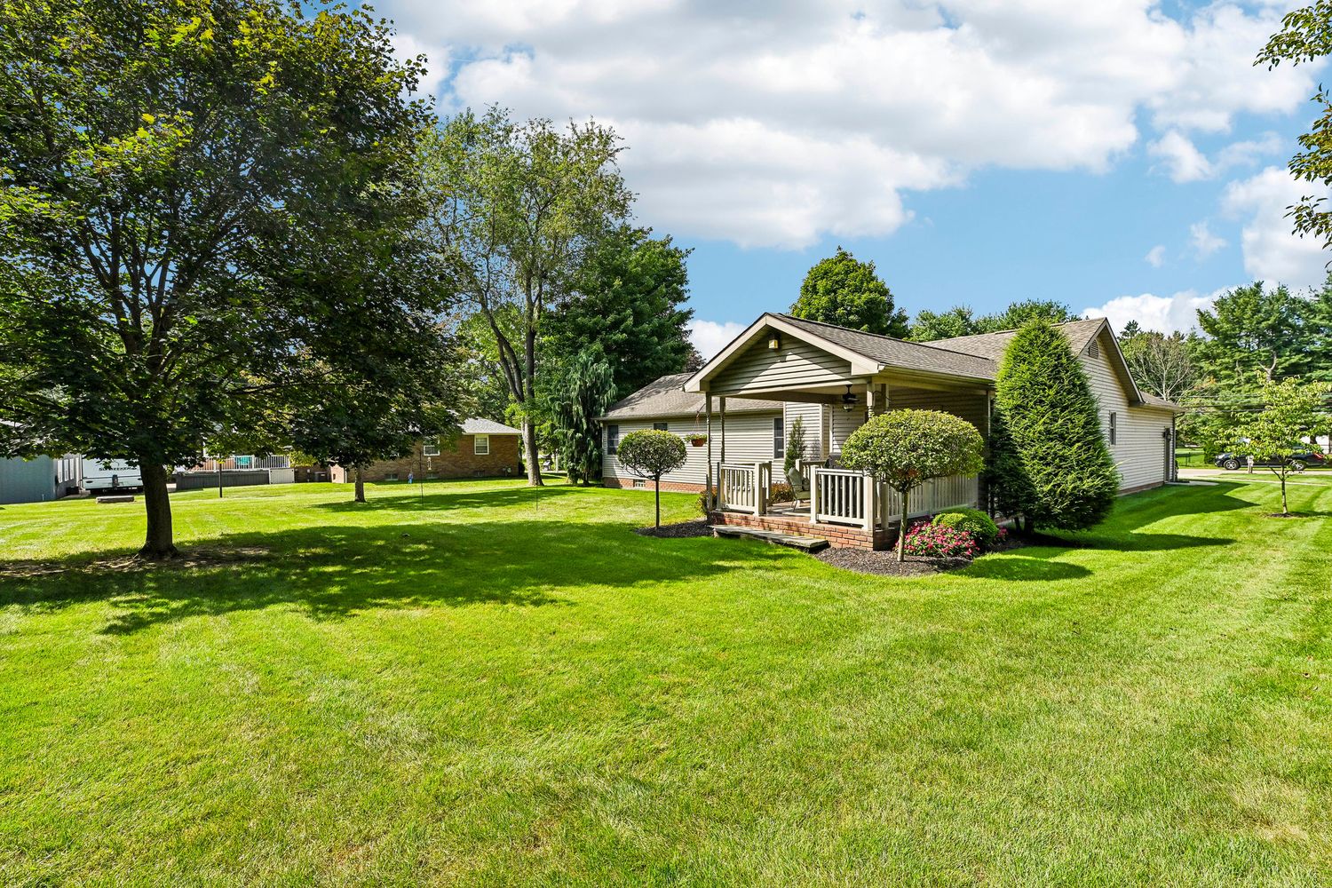 7174 Lake O' Springs Avenue NW North Canton OH 44720