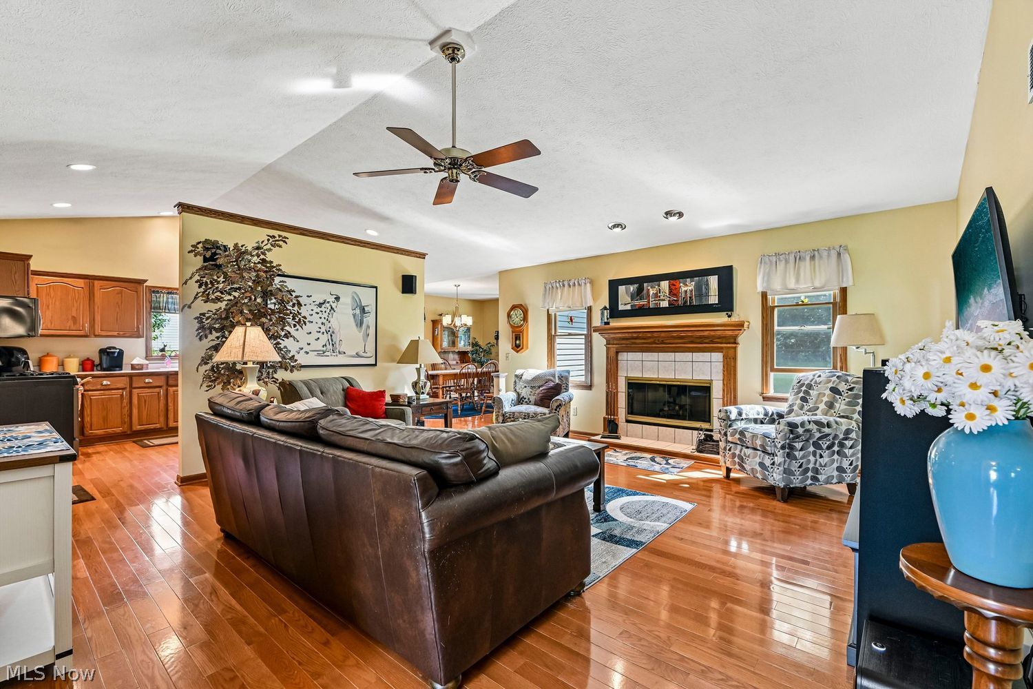 7174 Lake O' Springs Avenue NW North Canton OH 44720