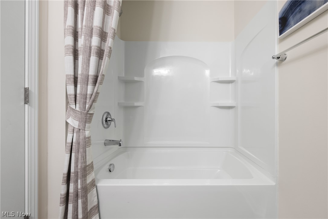 1357 Maple Grove Lane Uniontown OH 44685