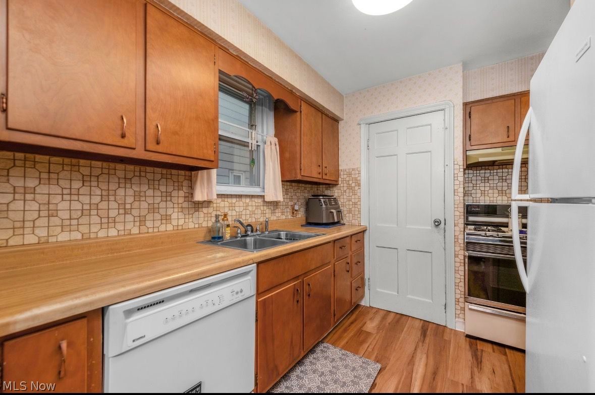 4501 W 174th Cleveland OH 44111