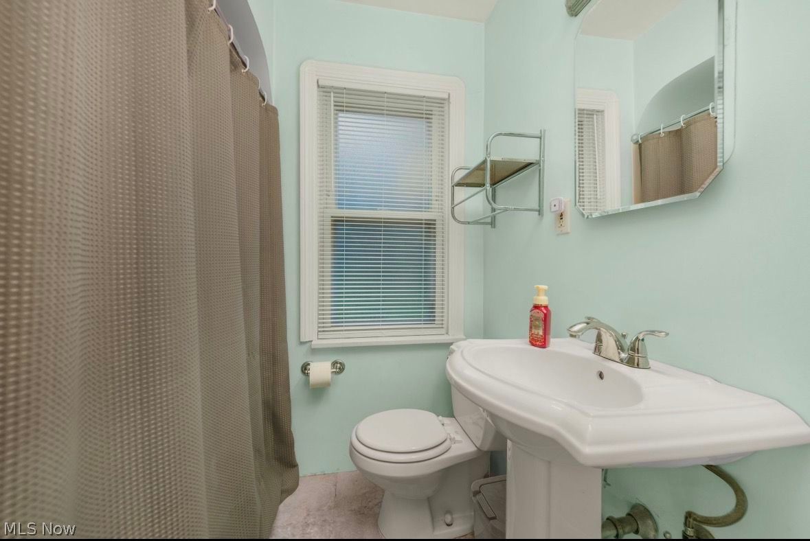 4501 W 174th Cleveland OH 44111
