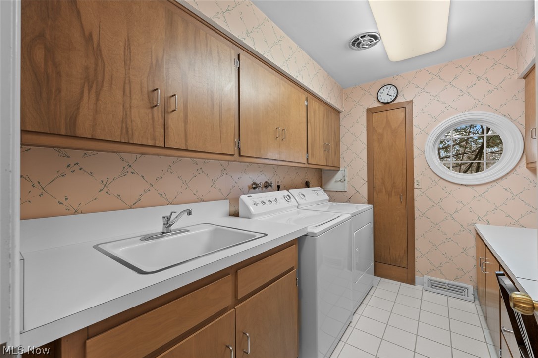 24170 Hermitage Road Shaker Heights OH 44122
