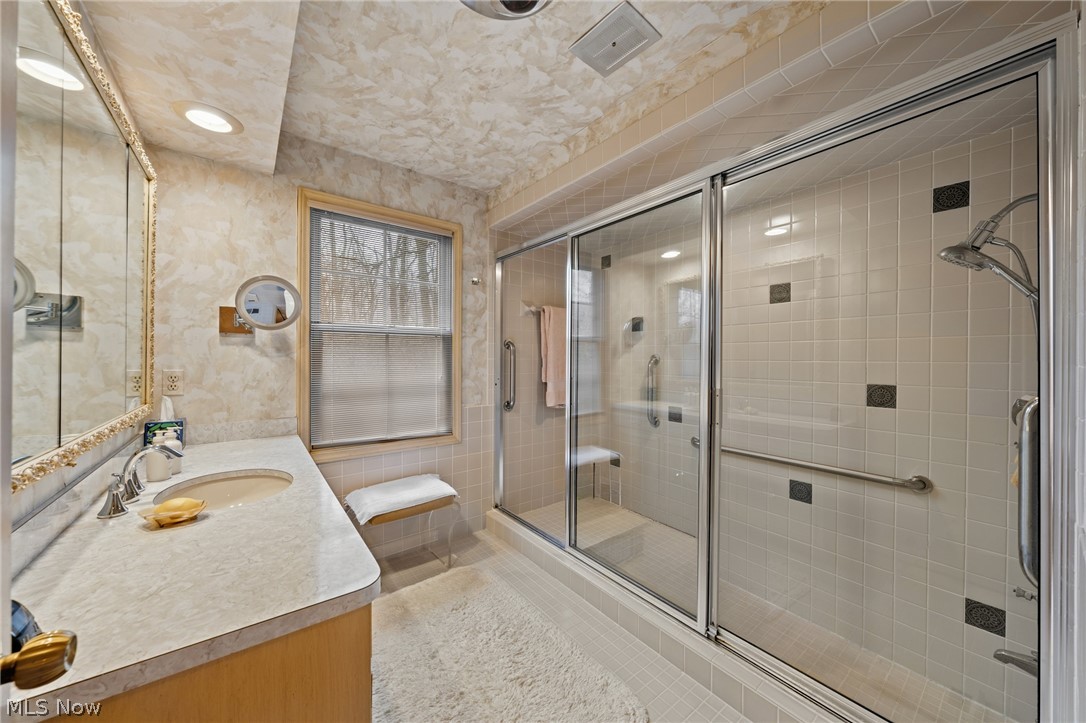 24170 Hermitage Road Shaker Heights OH 44122