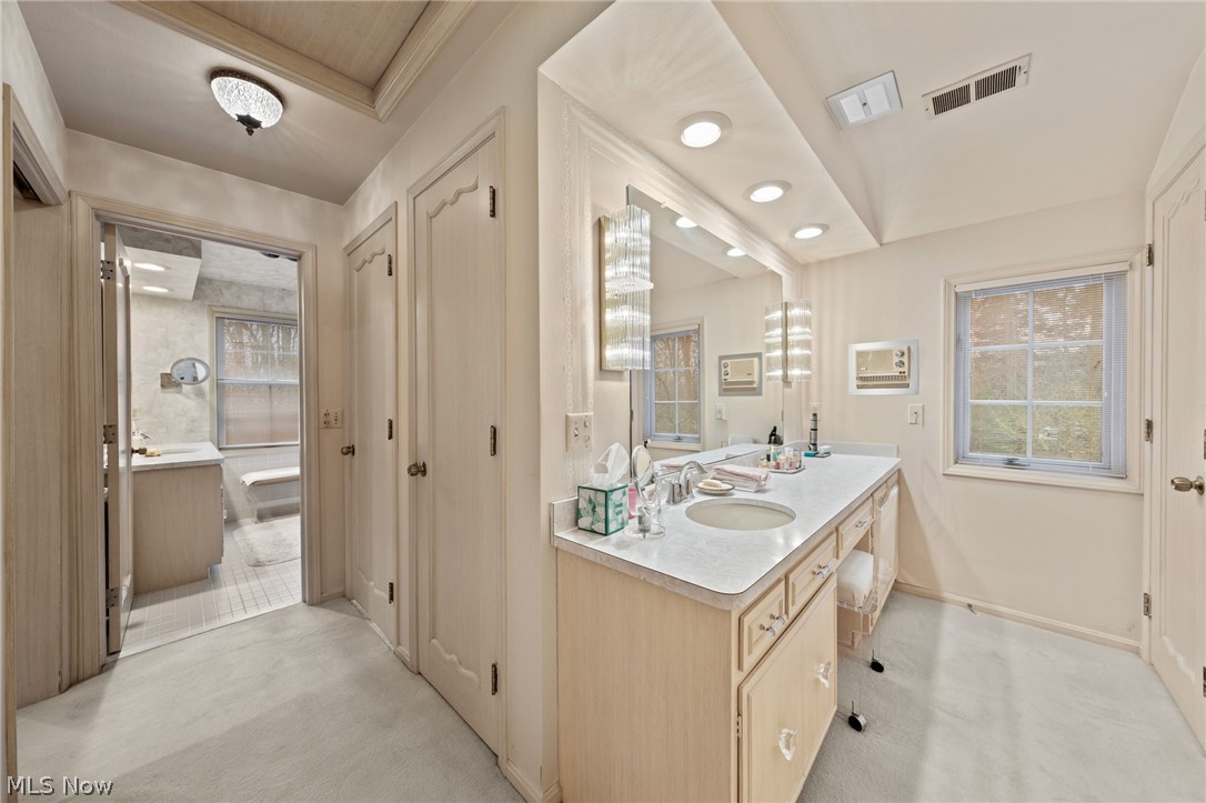 24170 Hermitage Road Shaker Heights OH 44122