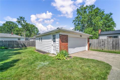 1332 W 38th Street Lorain OH 44053