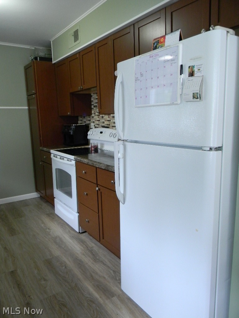 824 Ohio Avenue Mcdonald OH 44437