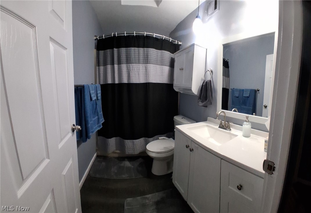 824 Ohio Avenue Mcdonald OH 44437