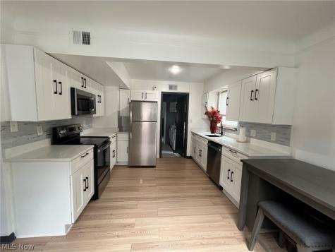 28061 Tremaine Drive Euclid OH 44132