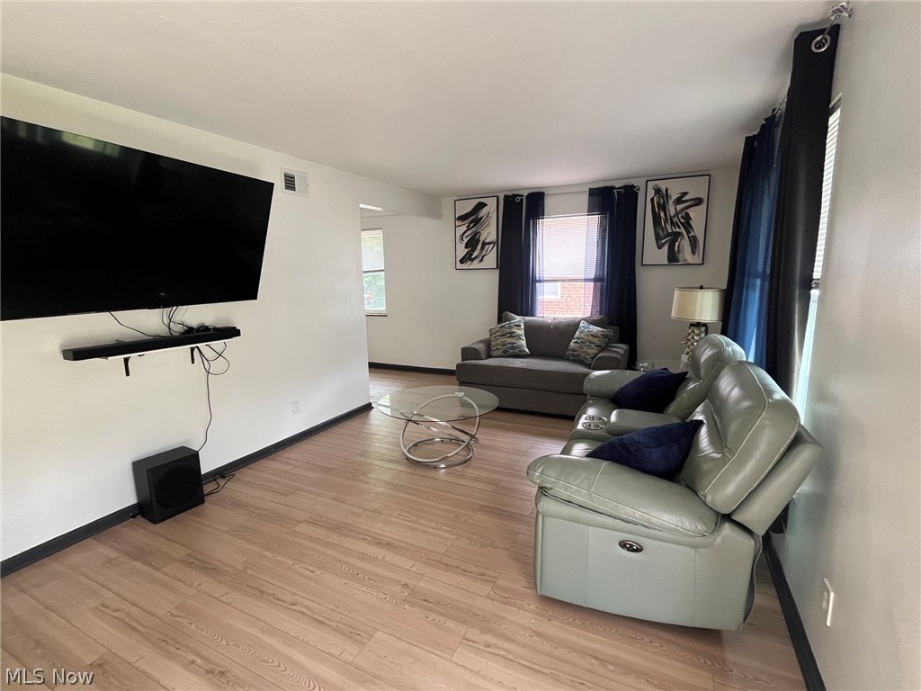 28061 Tremaine Drive Euclid OH 44132