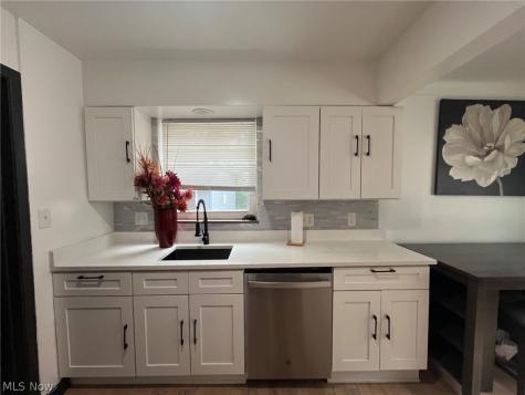 28061 Tremaine Drive Euclid OH 44132