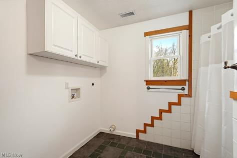 321 Suzanne Drive Kent OH 44240