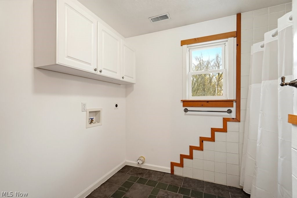 321 Suzanne Drive Kent OH 44240