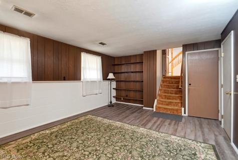 321 Suzanne Drive Kent OH 44240