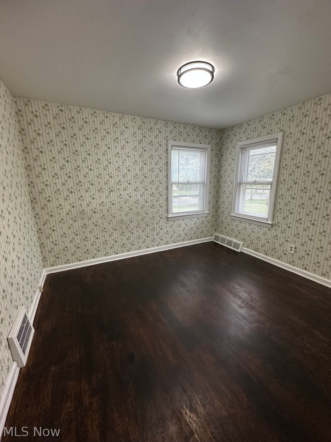 13304 St James Avenue Cleveland OH 44135