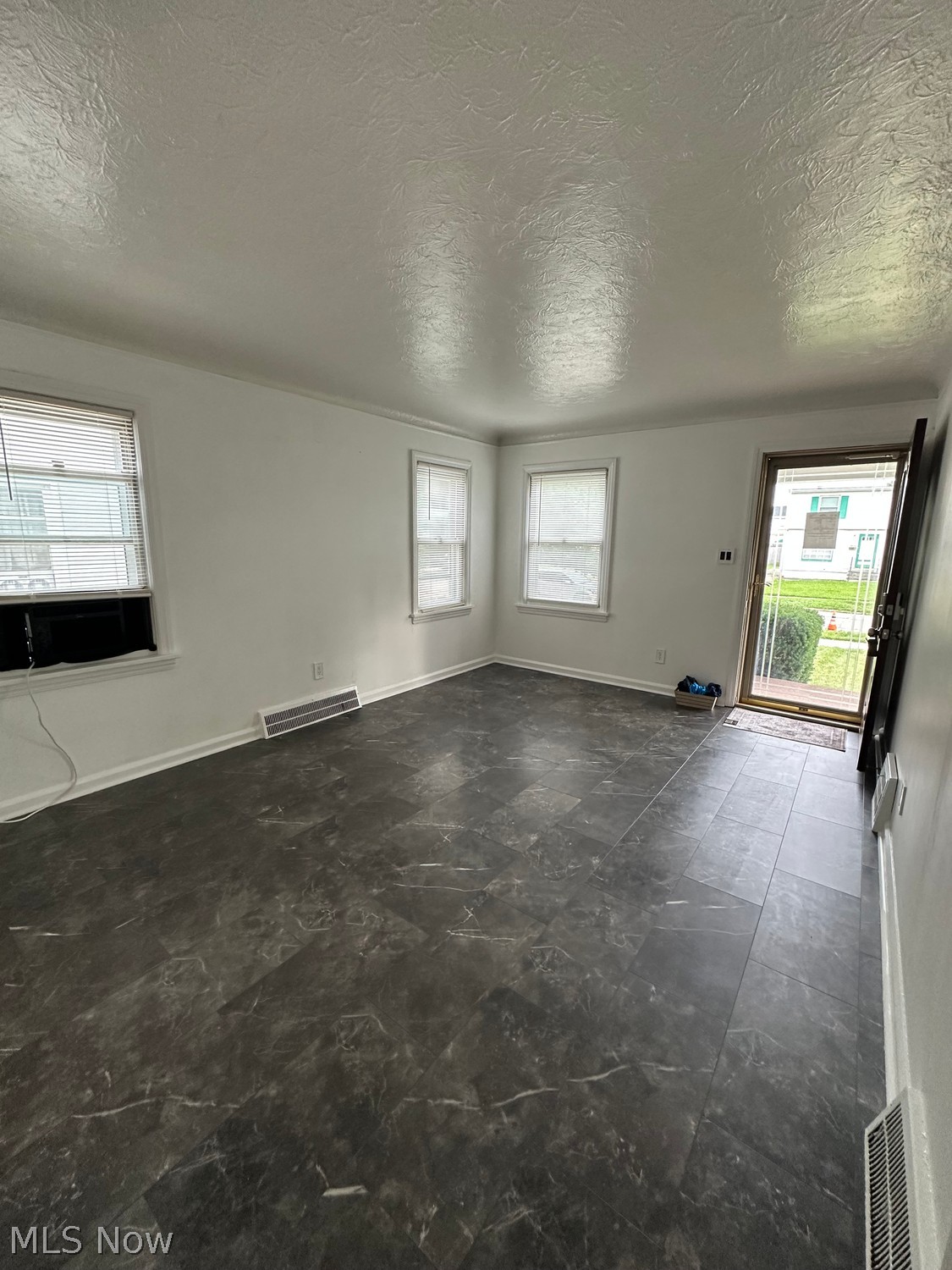 13304 St James Avenue Cleveland OH 44135
