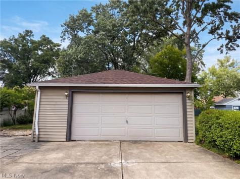 11970 Meadowbrook Drive Cleveland OH 44130